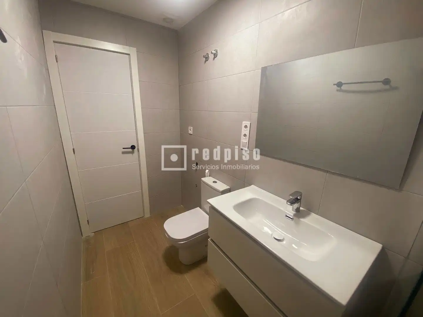 Baño de Piso en venta en Málaga con Calefacción y Terraza