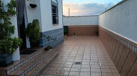 Foto 4 de Casa adosada en venta en El Real de la Jara, Sevilla
