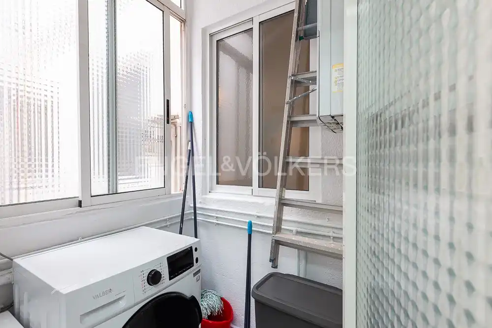 Balcony of Flat for rent in Valencia  with Air Conditioner, Heating and Furnished