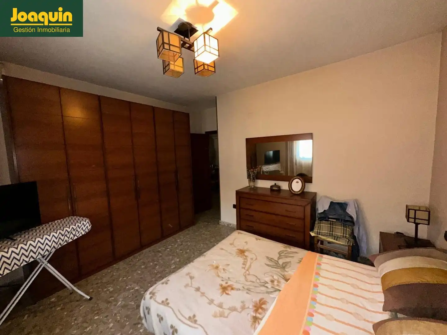 Schlafzimmer von Wohnung zum Verkauf in Córdoba mit Klimaanlage, Terrasse und Abstellraum