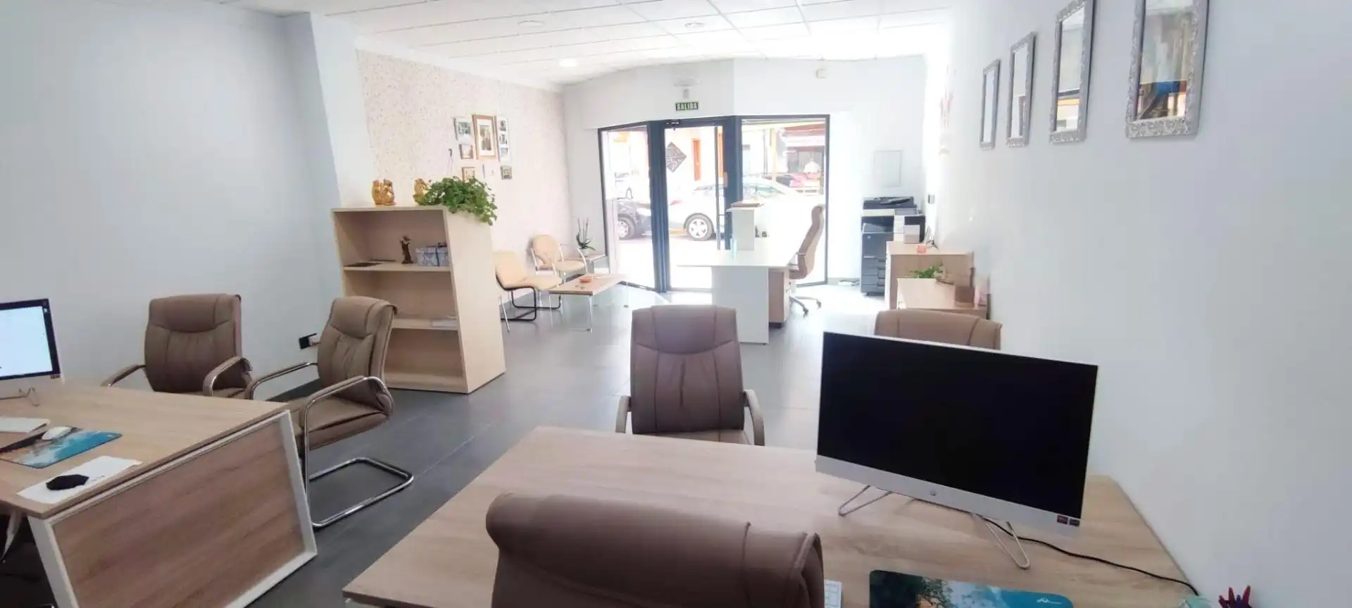 Local en venta en Albolote con Aire acondicionado y Amueblado