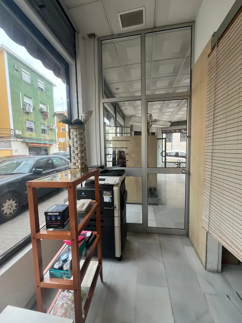 Business premises for sale in Amante Laffon, imagen 9