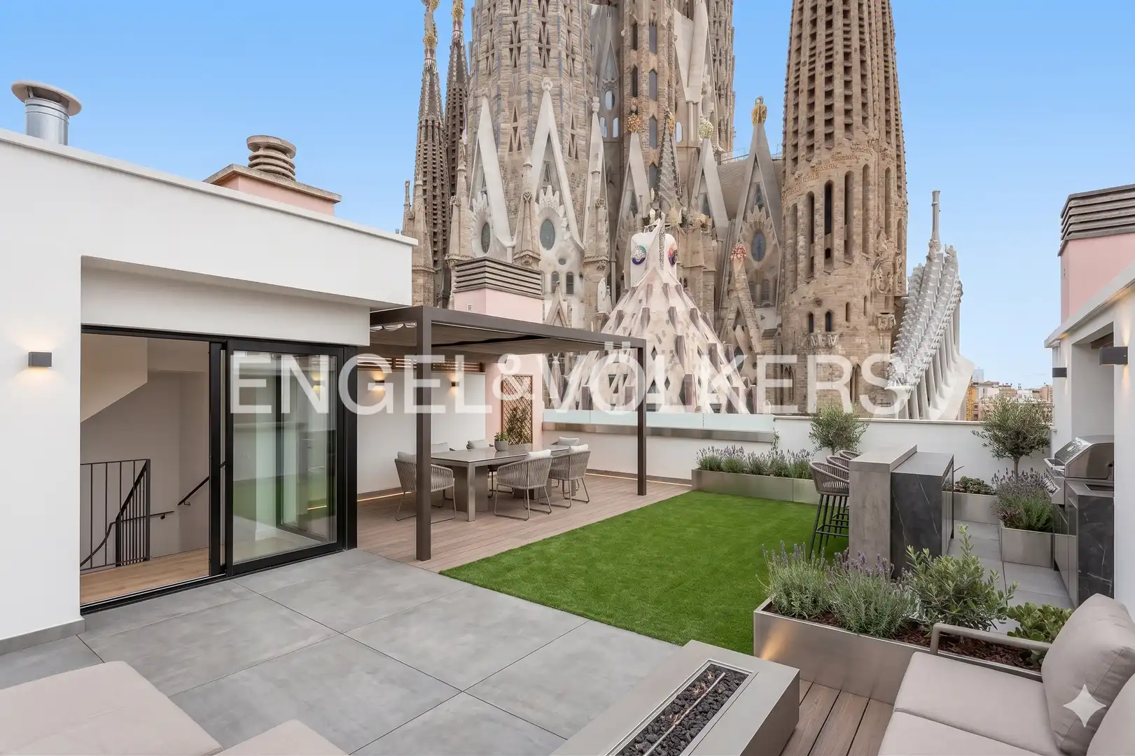 Attique avec ascenseur à vendre à Eixample
