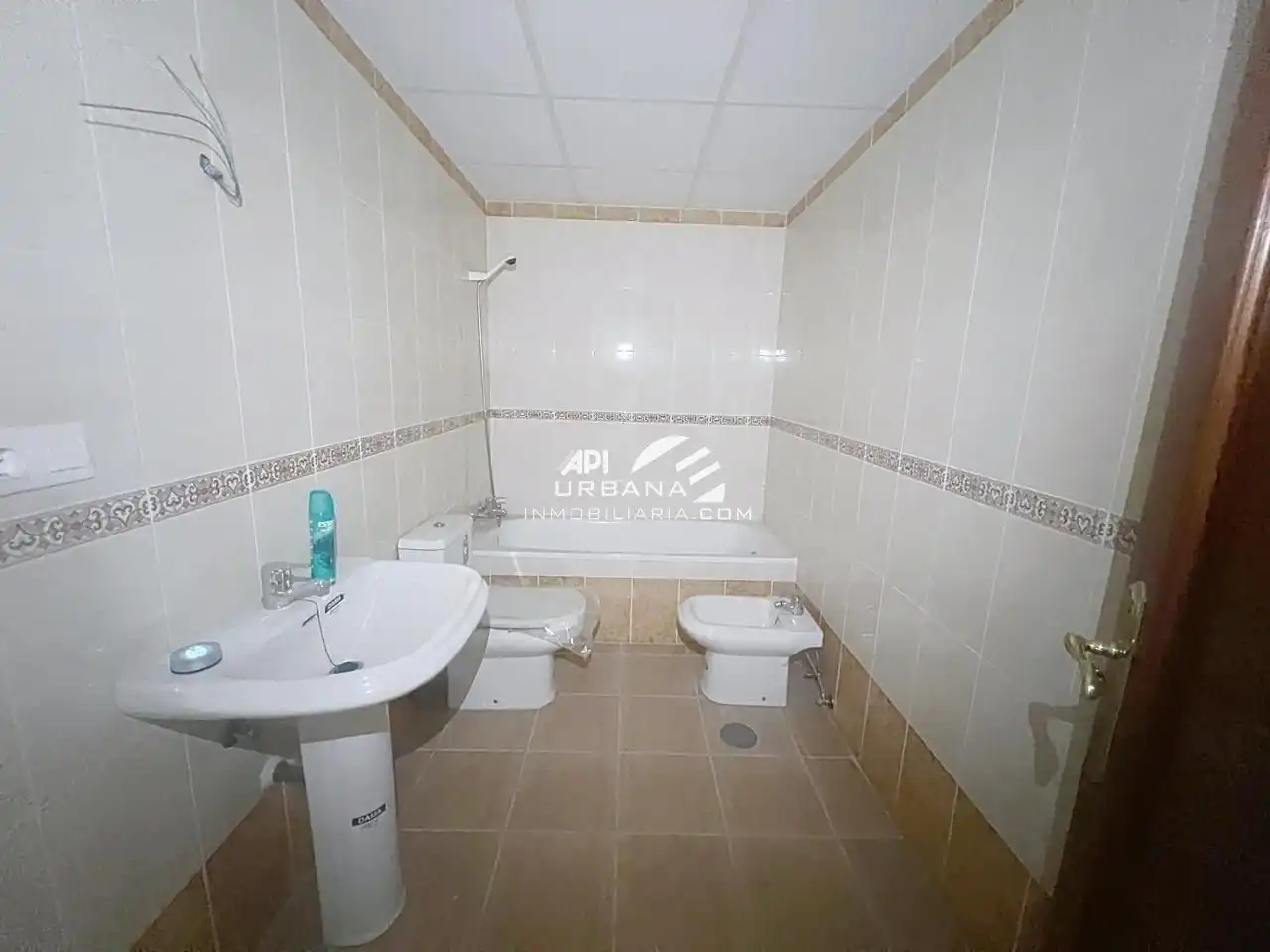 Bathroom of Flat for sale in Lucena  with Air Conditioner and Storage room