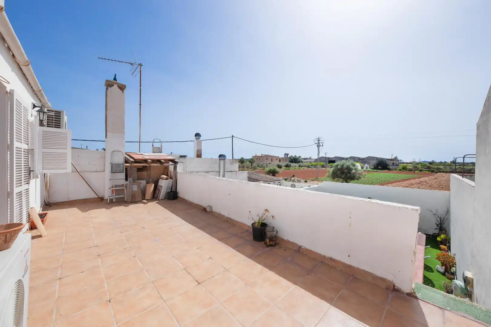 Terrasse von Einfamilien-Reihenhaus zur Miete in Campos mit Klimaanlage, Heizung und Parkett