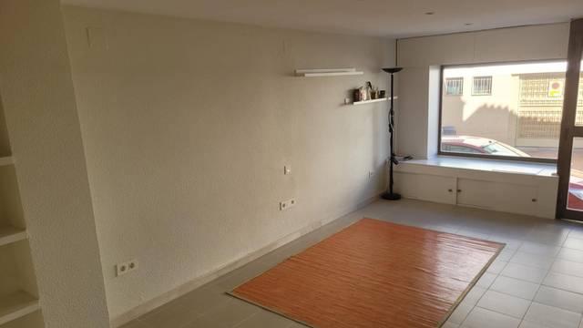 Local comercial en Alquiler en Calle Santo Sepulcro de la Quinta en Bola de Oro