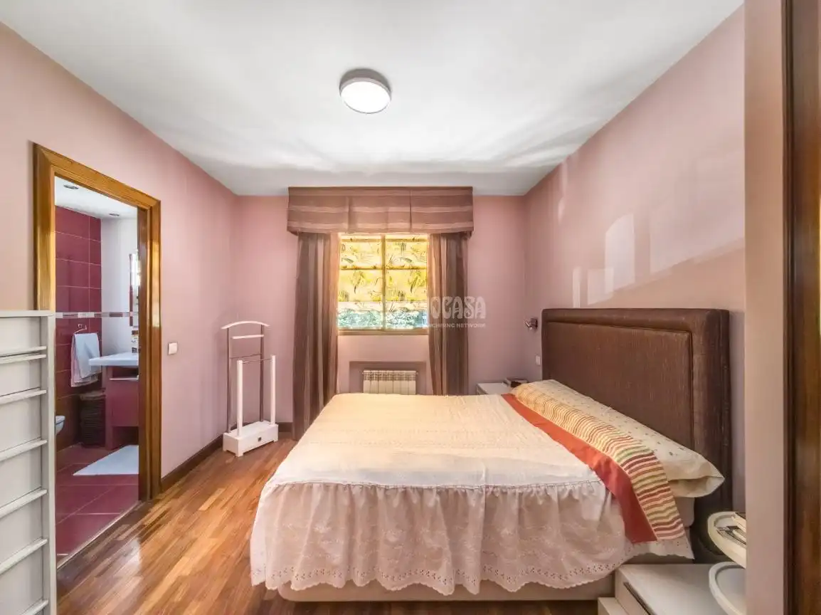 Habitación de Piso en venta en Madrid con Calefacción y Terraza