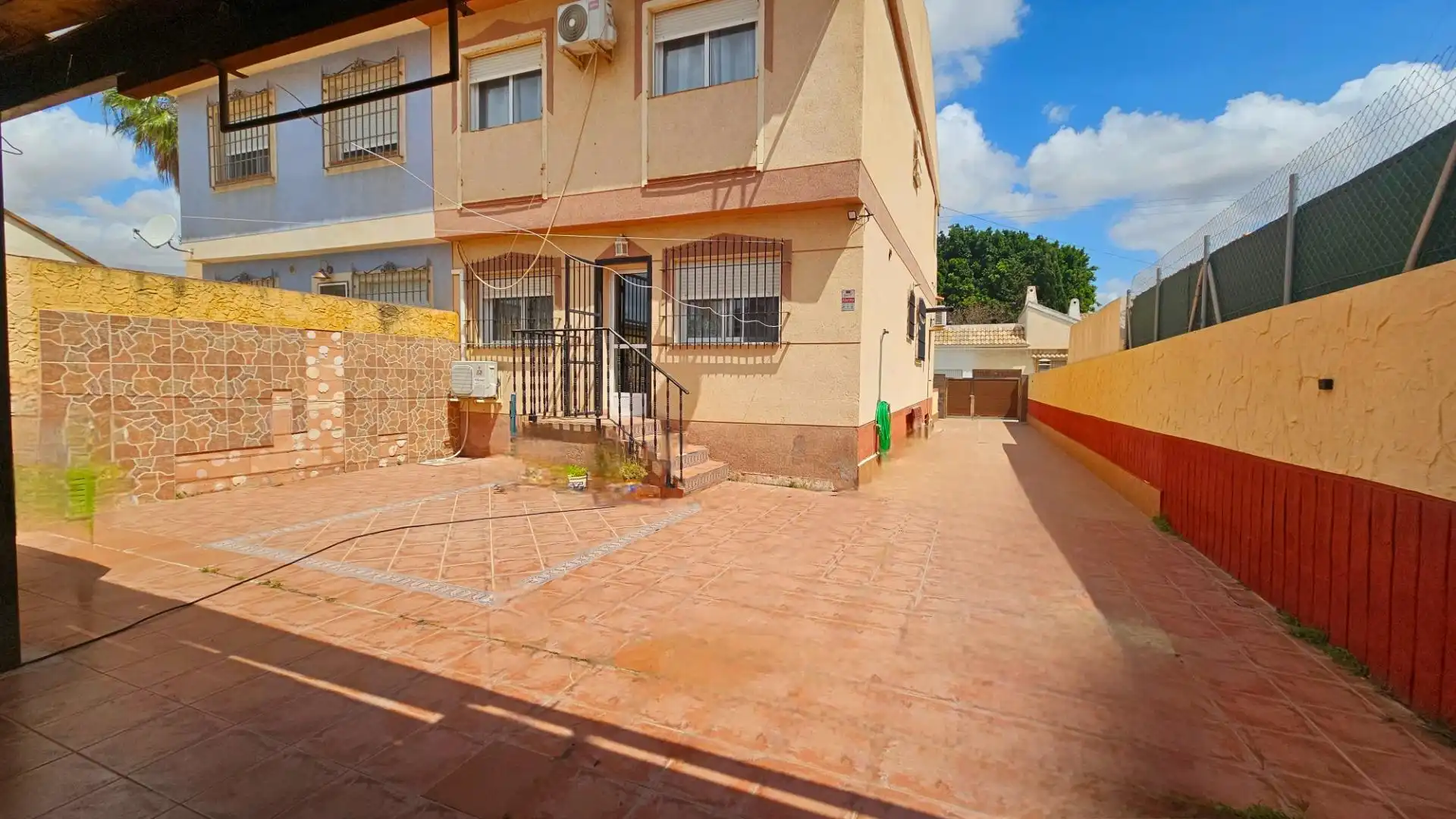 Casa amb terrassa en venda a Calle Calle José María Grajera 10B, imagen 3