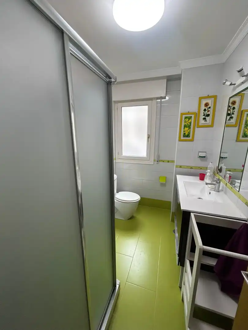 Bathroom of Flat for sale in Cartes  with Heating and Furnished