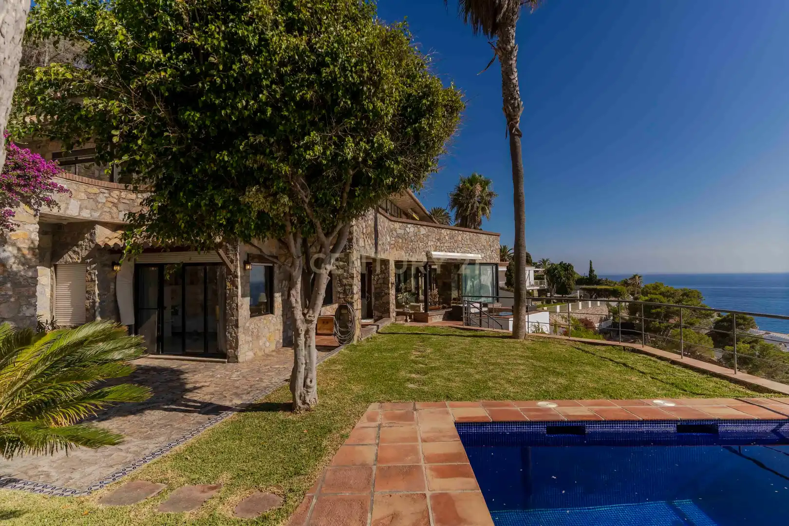 Garden of Houses for sale in Almuñécar  with Air Conditioner, Private garden and Storage room