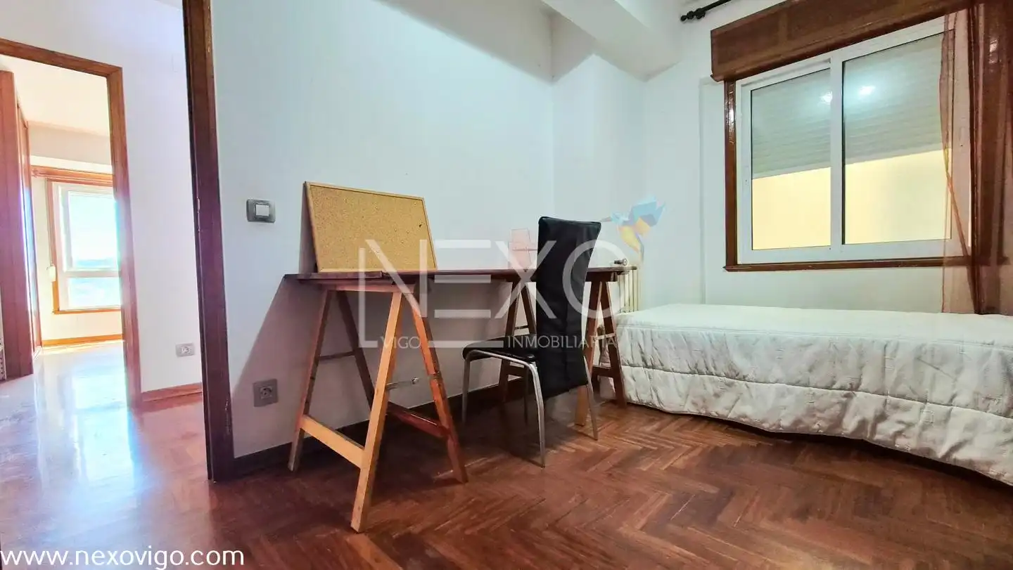 Flat for sale in Avenida da Gran Vía, O Castro