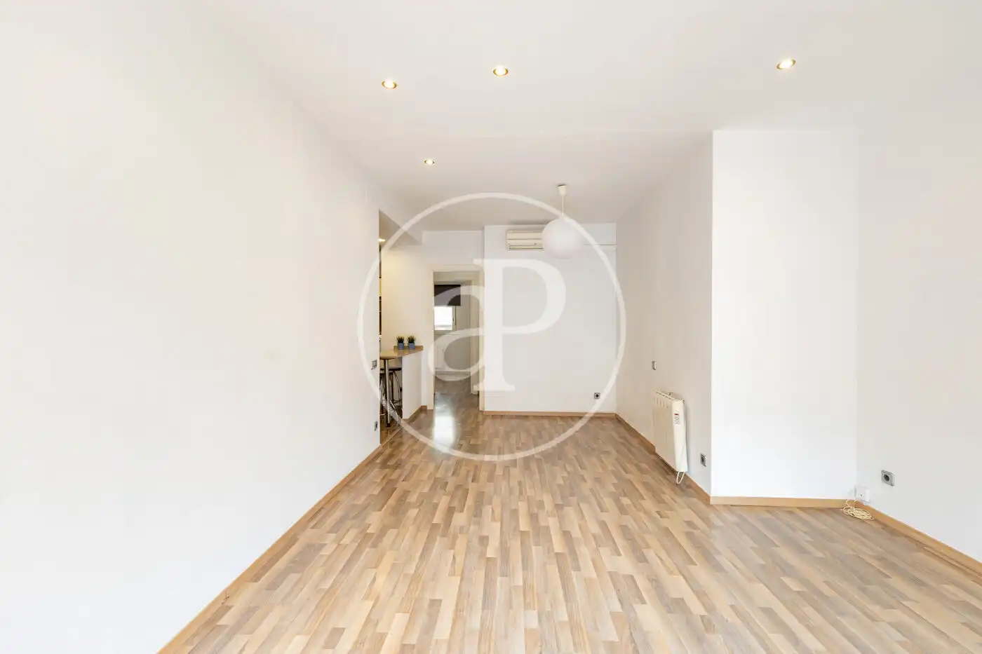Flat for sale in Barcelona  with Air Conditioner, Heating and Terrace