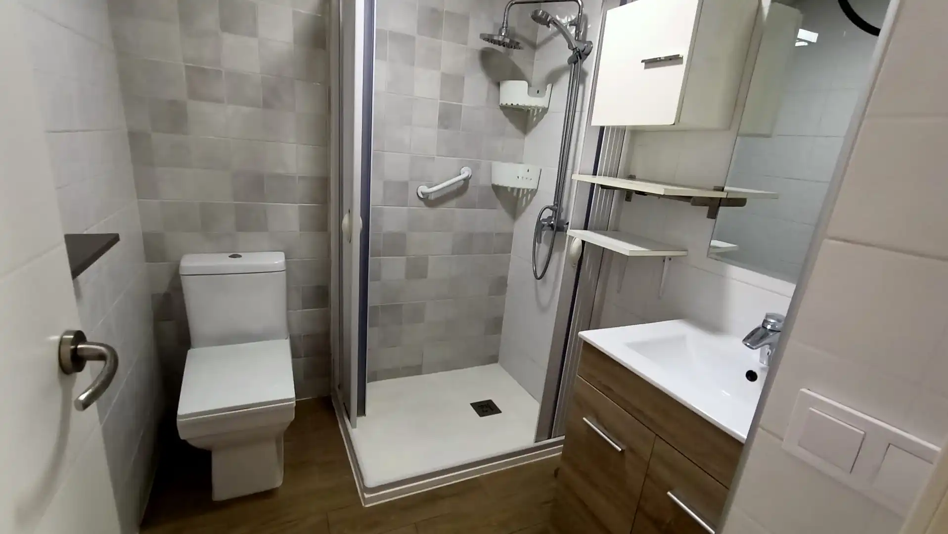 Baño de Piso en venta en Carabanchel