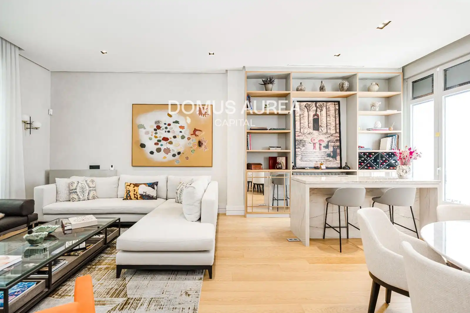 Living room of Flat for rent in Madrid  with Air Conditioner, Storage room and Furnished