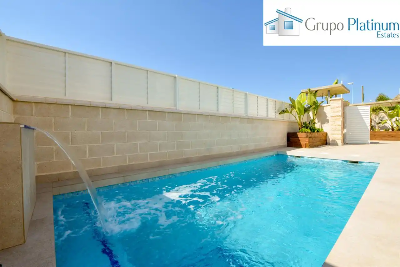 Detached house with pool for sale in Cala Marqués, imagen 3