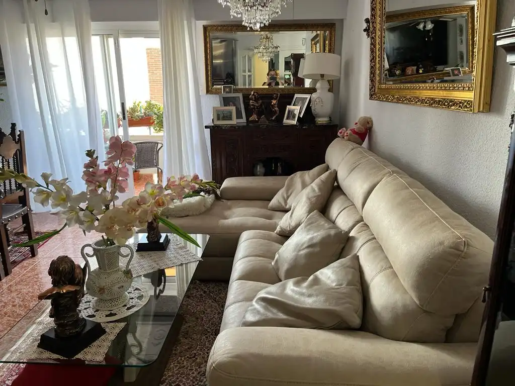 Living room of Flat for sale in Torrevieja  with Terrace, Furnished and Oven