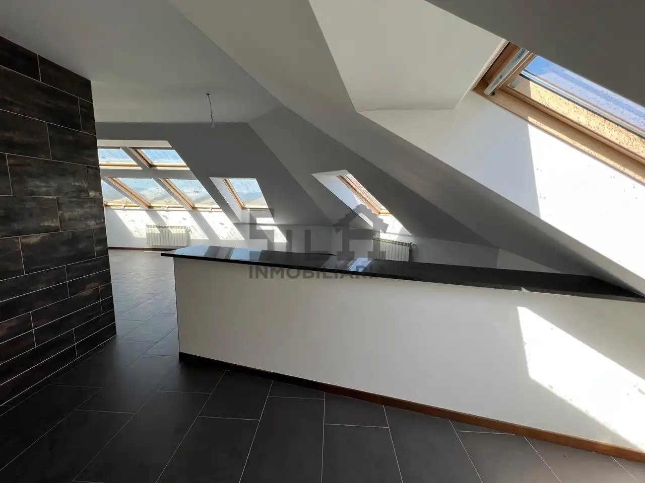 Attic for sale in O Carballiño