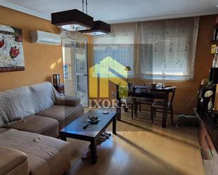 Living room of Flat for sale in Linares  with Air Conditioner, Terrace and Furnished