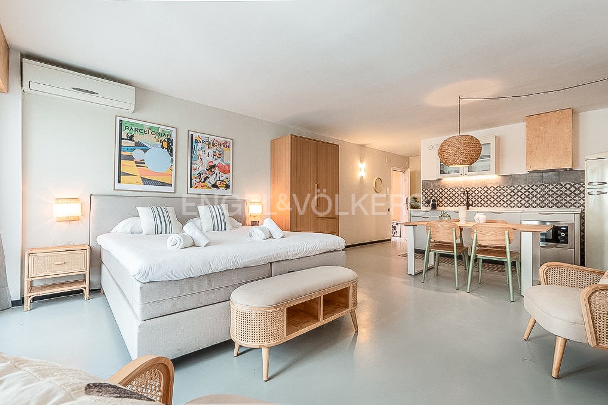 Living room of Apartment to rent in  Barcelona Capital  with Air Conditioner, Heating and Swimming Pool
