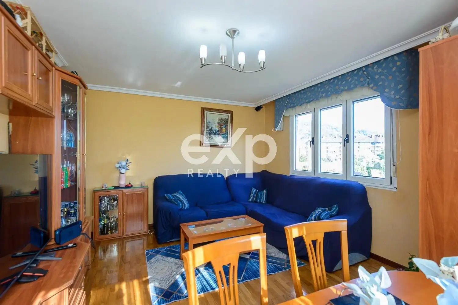 Living room of Flat for sale in Oviedo   with Heating, Storage room and Furnished
