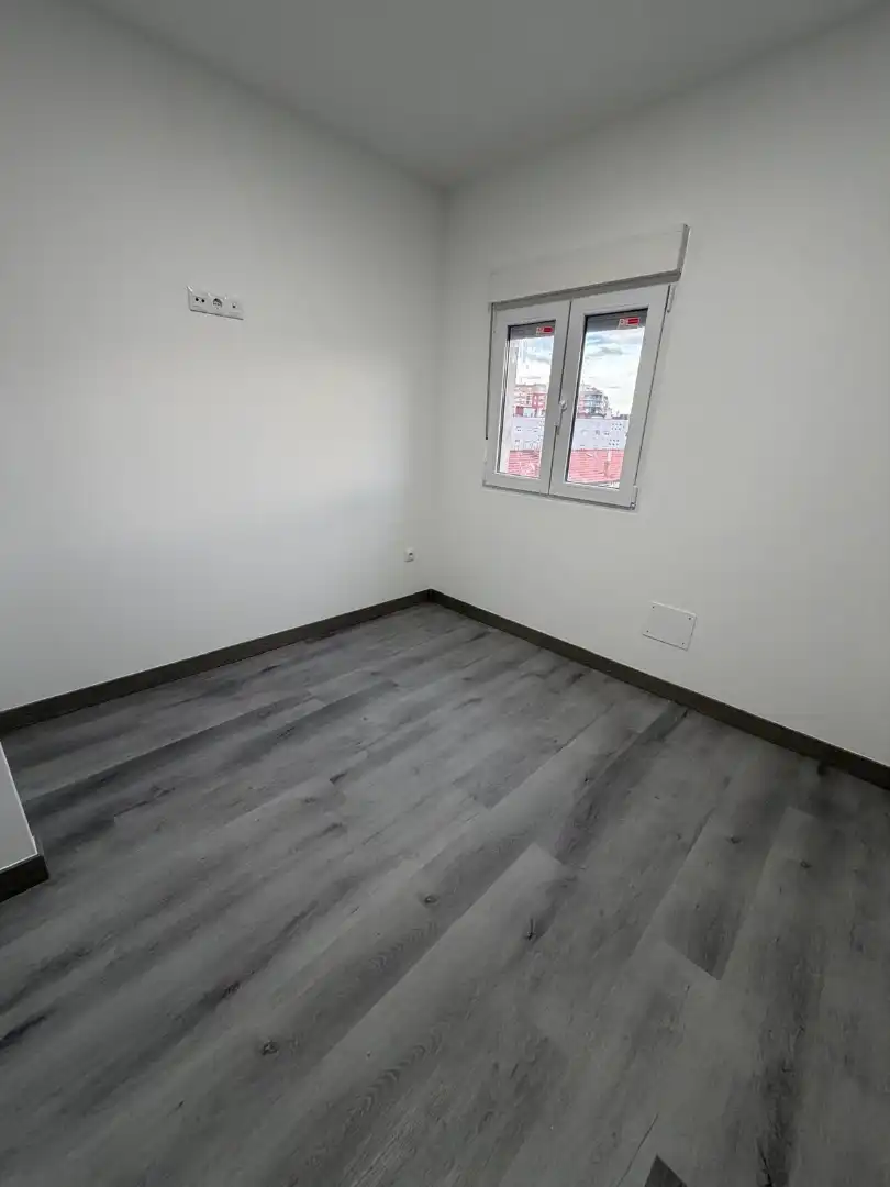 Bedroom of Flat for sale in Palencia  with Air Conditioner, Heating and Parquet flooring