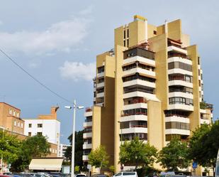 Exterior view of Flat for sale in  Sevilla Capital  with Air Conditioner and Terrace