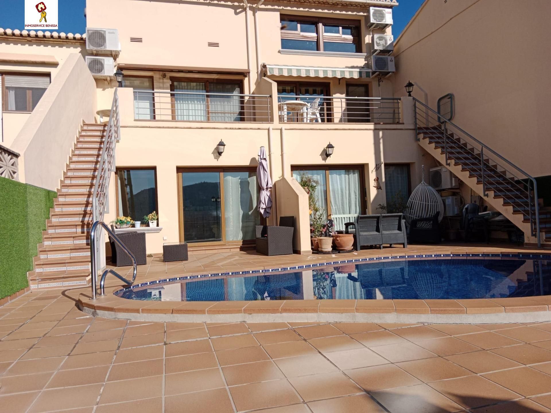 Vista exterior de Casa adosada de lloguer en Alcalalí amb Aire condicionat, Parquet i Terrassa