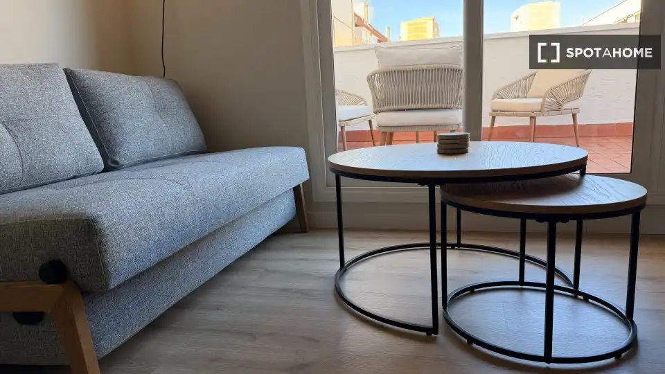 Terrassa de Pis de lloguer en Barcelona amb Aire condicionat, Calefacció i Moblat