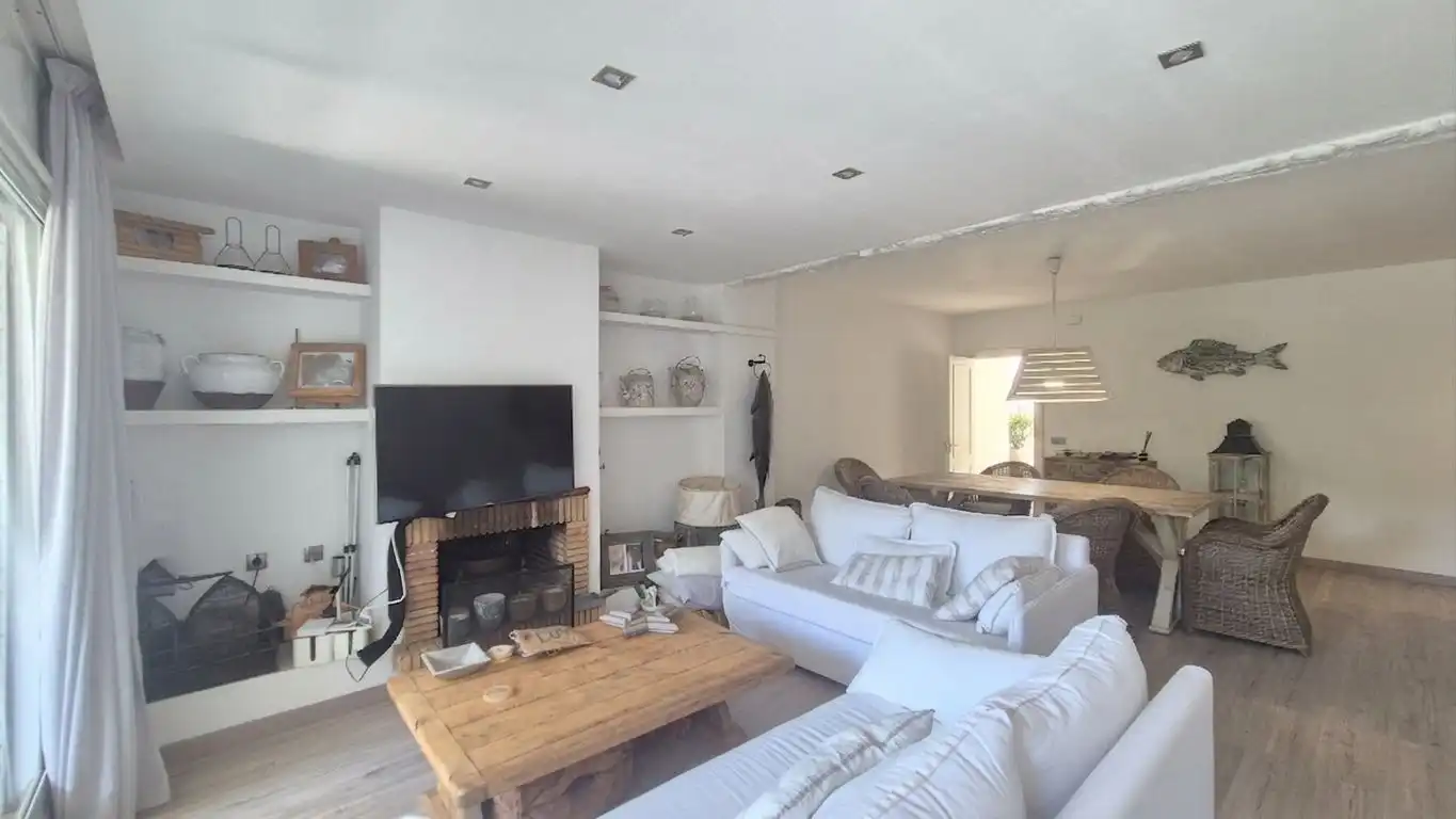 Sala d'estar de Apartament en venda en Pals amb Calefacció, Jardí privat i Piscina