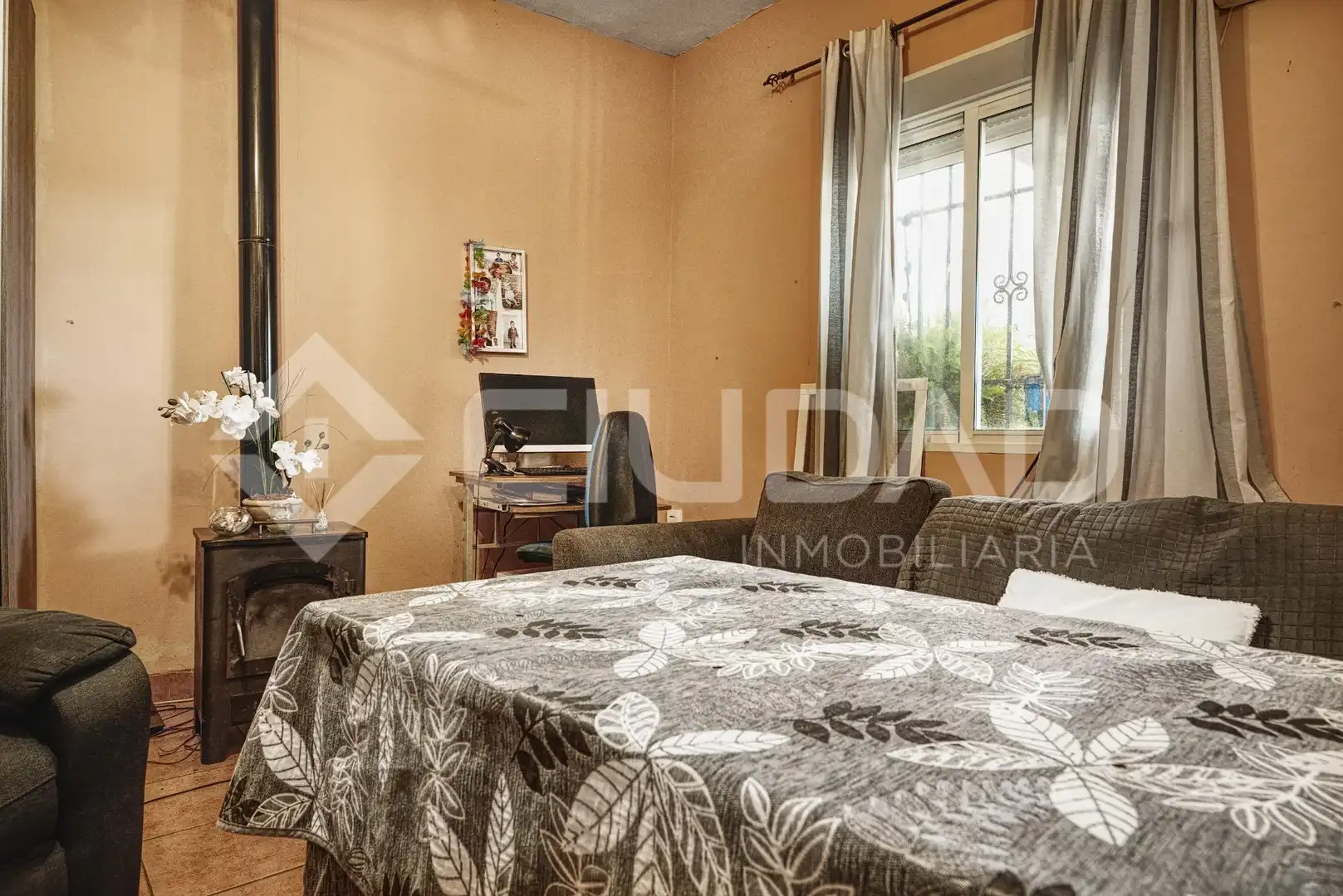 Schlafzimmer von Haus oder Chalet zum Verkauf in La Puebla del Río mit Klimaanlage, Privatgarten und Terrasse