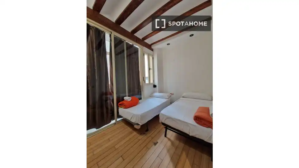 Piso con terraza en alquiler en Ciutat Vella, imagen 13