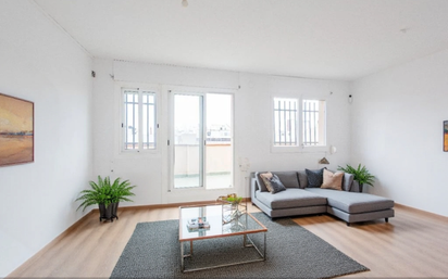 Living room of Attic for sale in Vilanova i la Geltrú  with Heating, Parquet flooring and Terrace