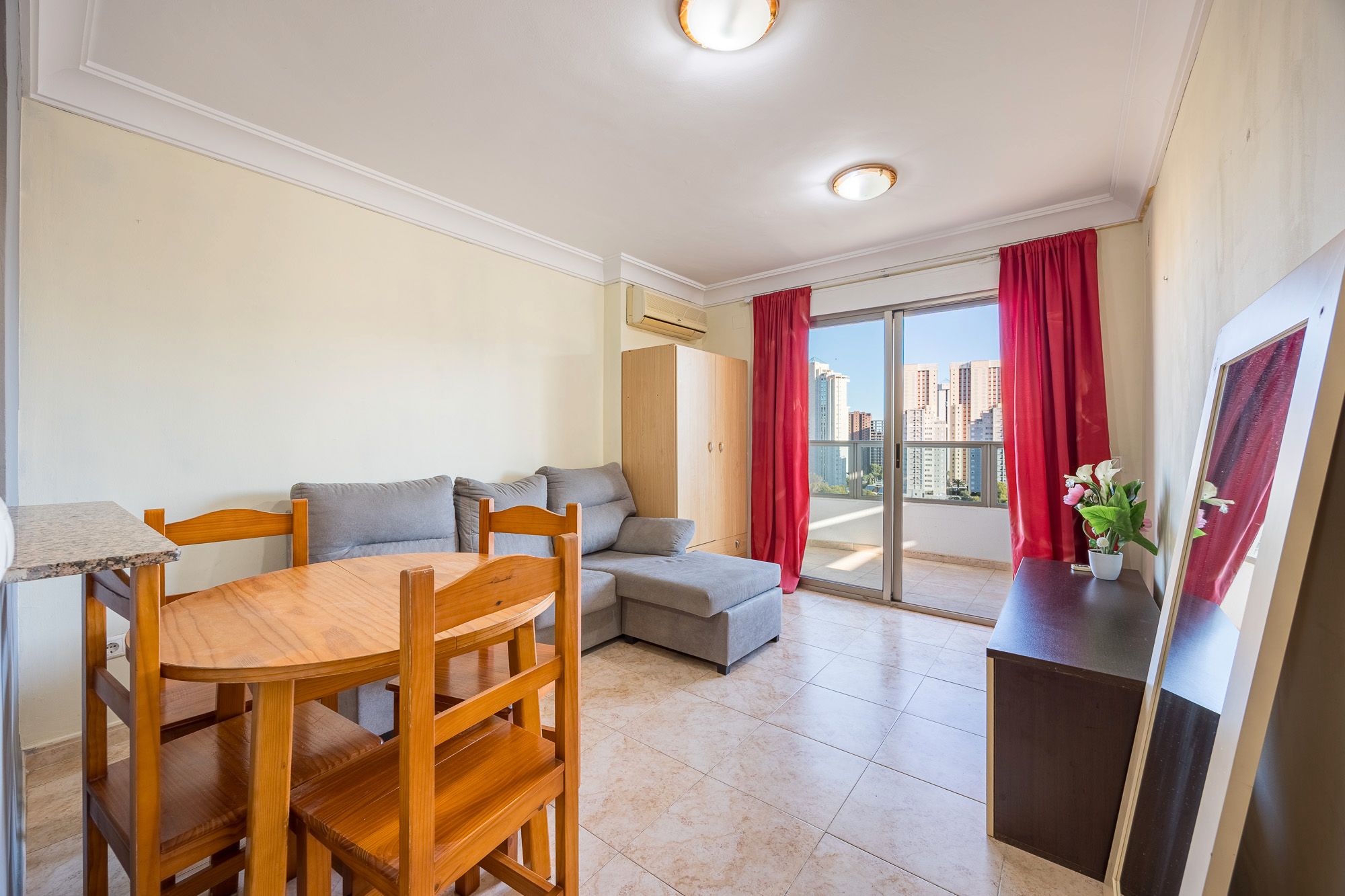Bedroom of Flat for sale in Villajoyosa / La Vila Joiosa  with Swimming Pool, Furnished and Community pool