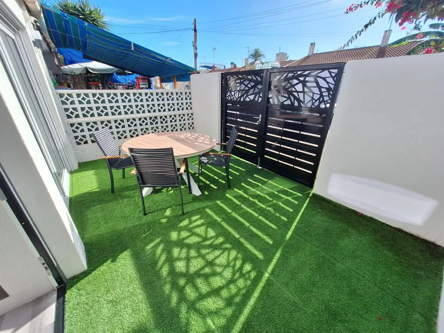 Terrassa de Estudi en venda en Torrevieja amb Aire condicionat, Jardí privat i Terrassa