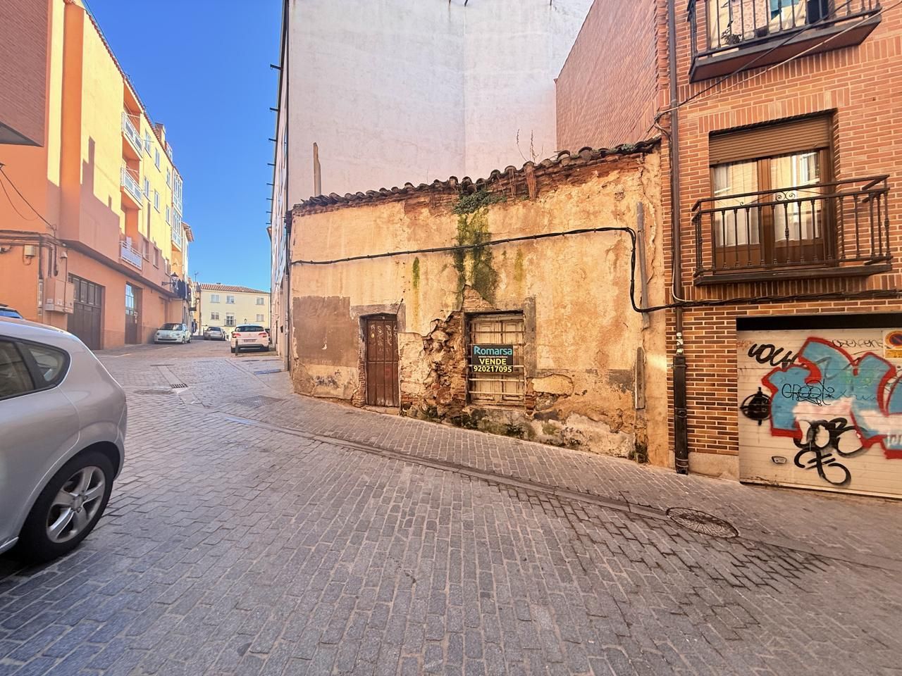 Exterior view of Single-family semi-detached for sale in Ávila Capital
