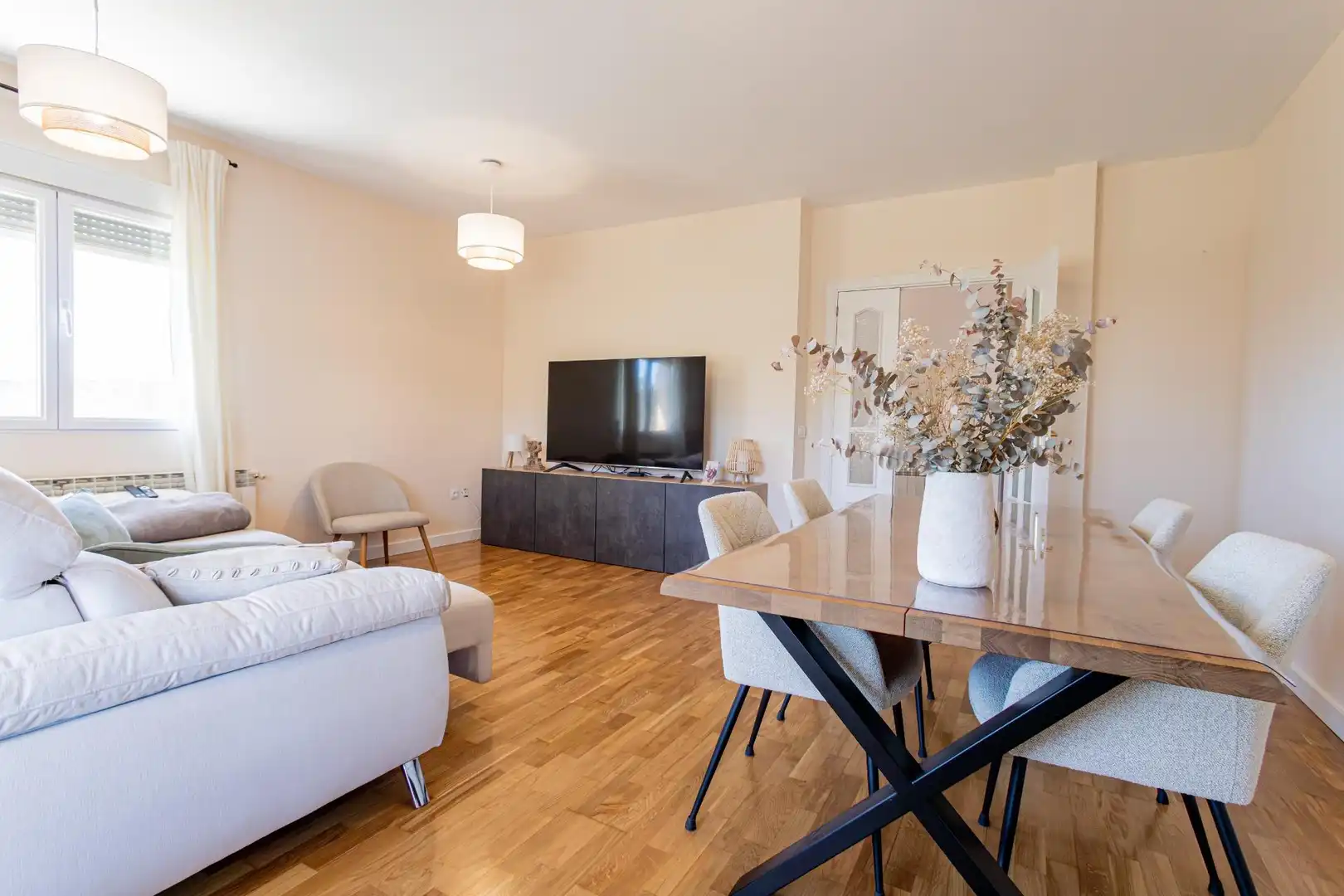 Living room of Houses for sale in Guadalix de la Sierra  with Heating, Terrace and Swimming Pool