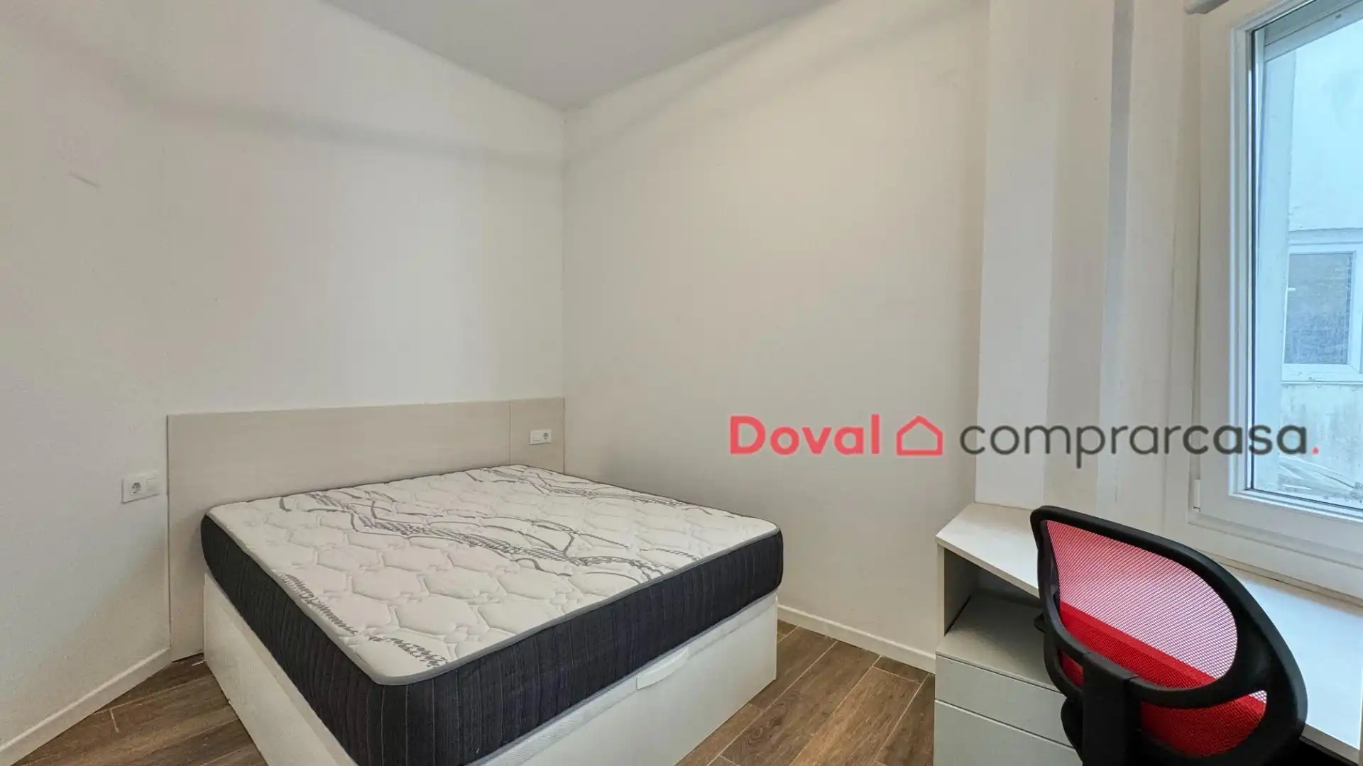 Habitación de Piso de alquiler en Vigo  con Calefacción y Amueblado