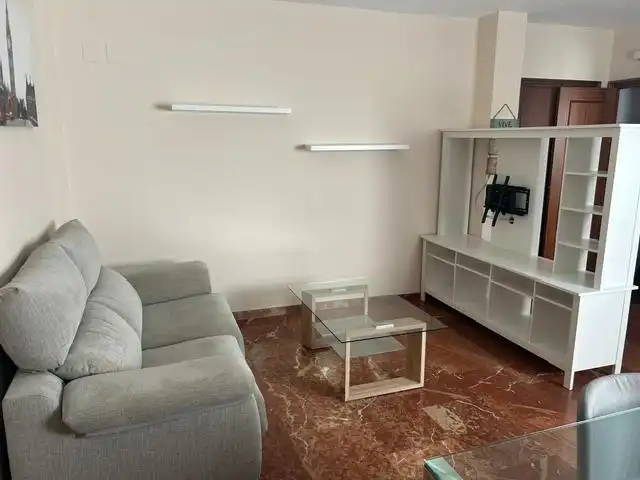 Sala d'estar de Pis de lloguer en Córdoba amb Aire condicionat i Moblat