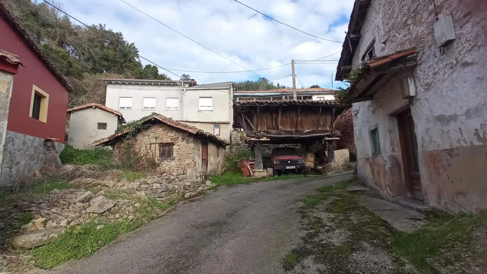 Vista exterior de Finca rústica en venta en Sariego con Jardín privado y Amueblado