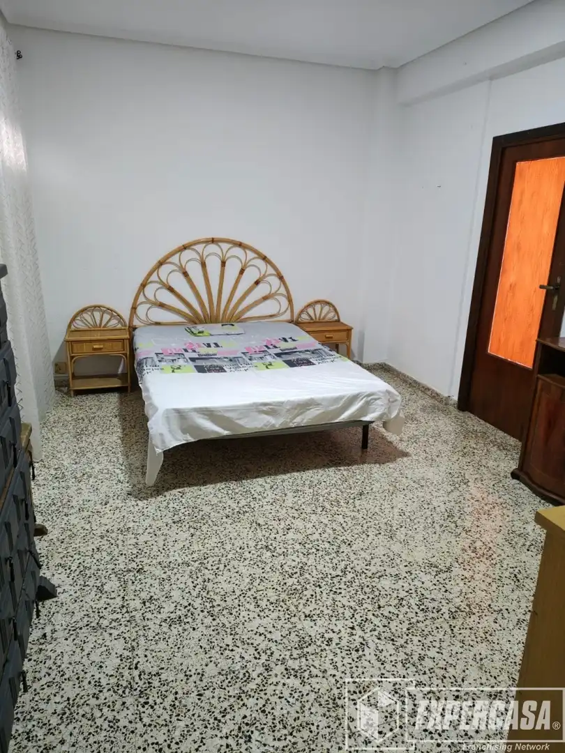 Habitación de Piso para compartir en Llíria