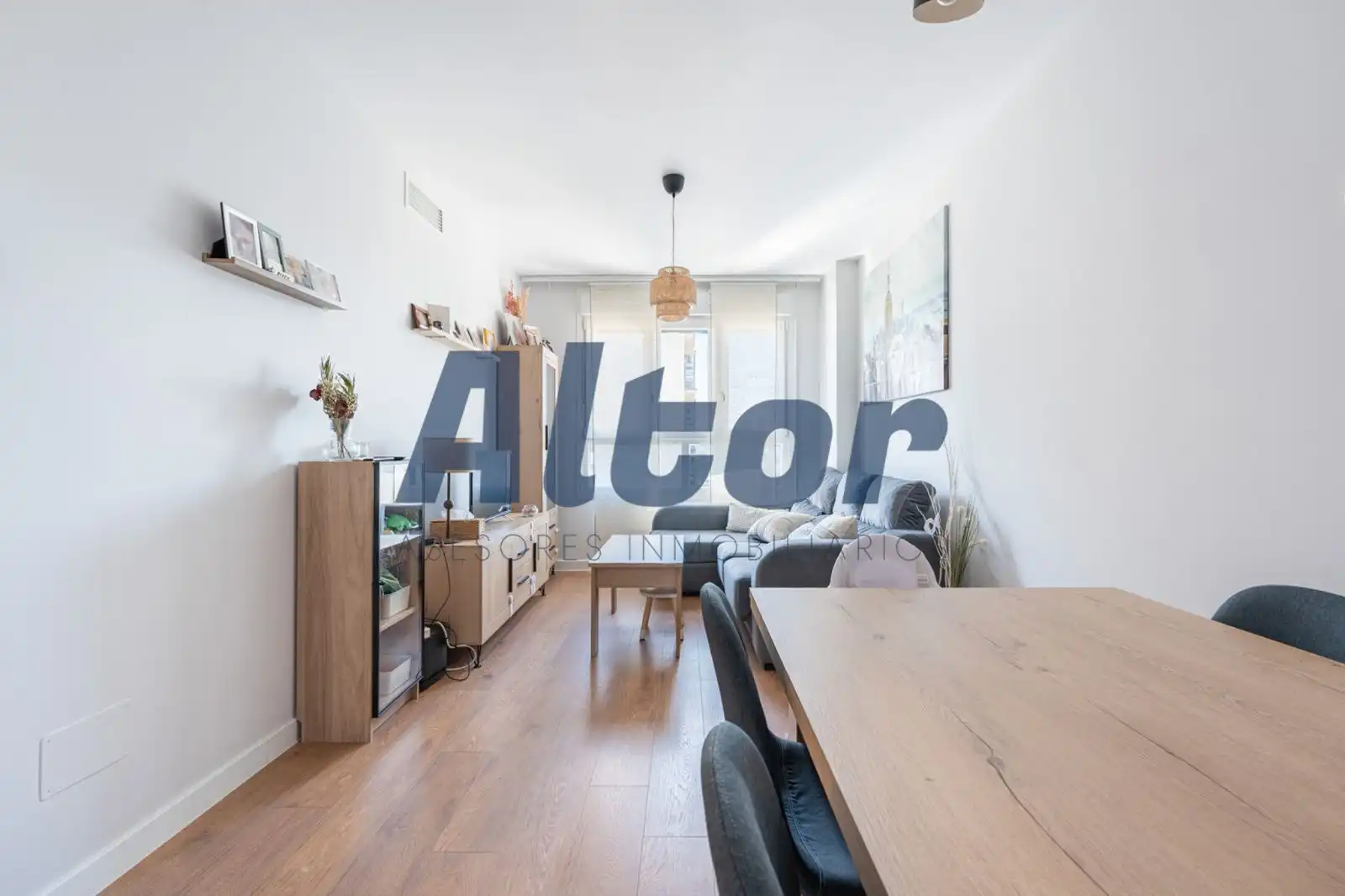 Sala d'estar de Pis en venda en  Madrid Capital amb Aire condicionat, Calefacció i Terrassa