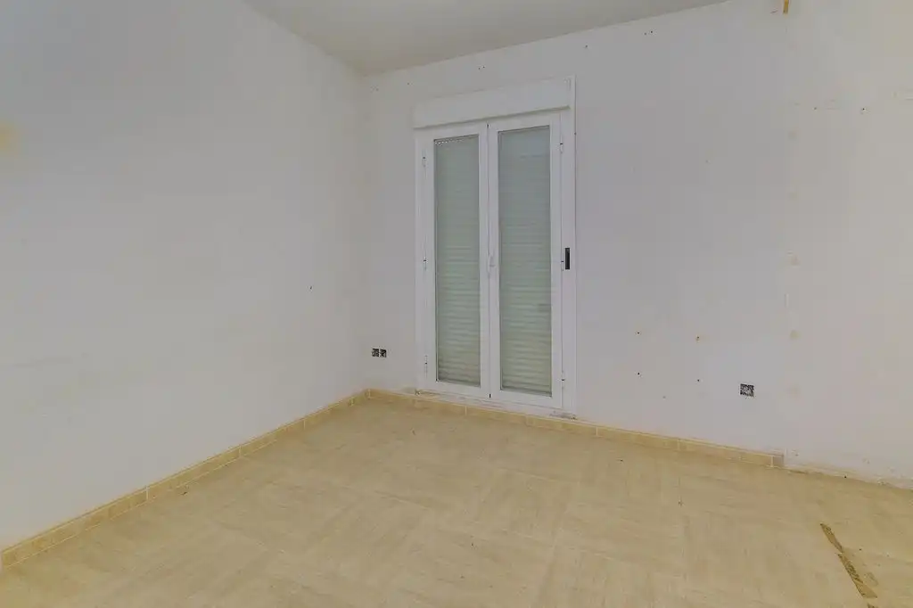 Habitación de Casa adosada en venta en Valdeaveruelo, Guadalajara