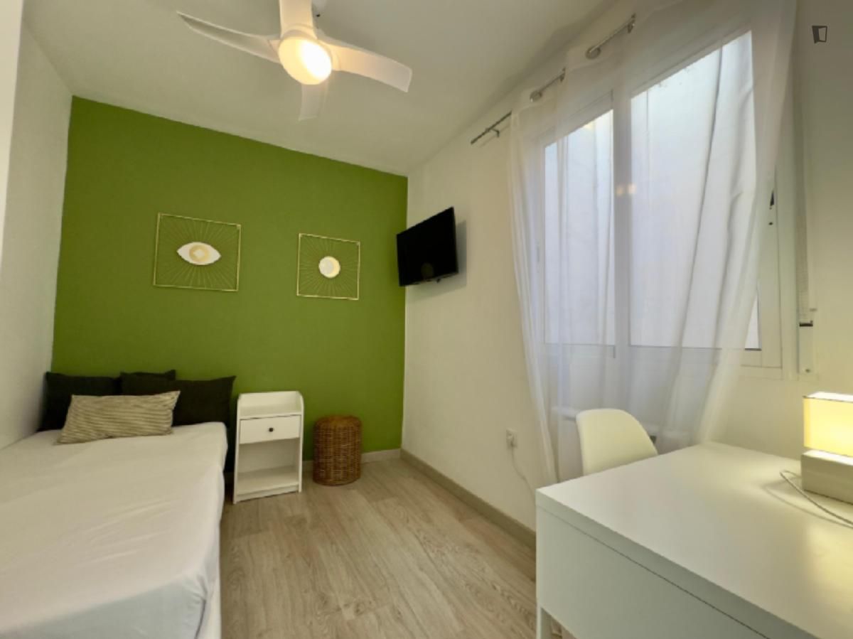 Dormitori de Apartament per a compartir en Castellón de la Plana / Castelló de la Plana amb Aire condicionat, Calefacció i Moblat