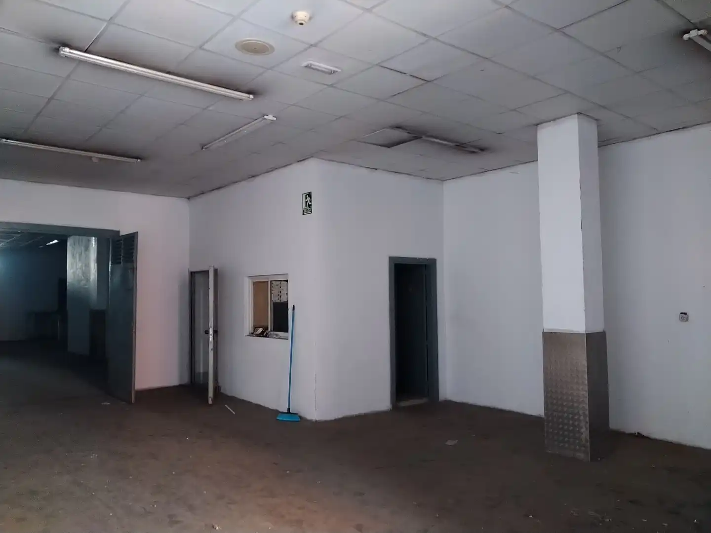 Business premises for sale in Juan de la Cierva, imagen 8