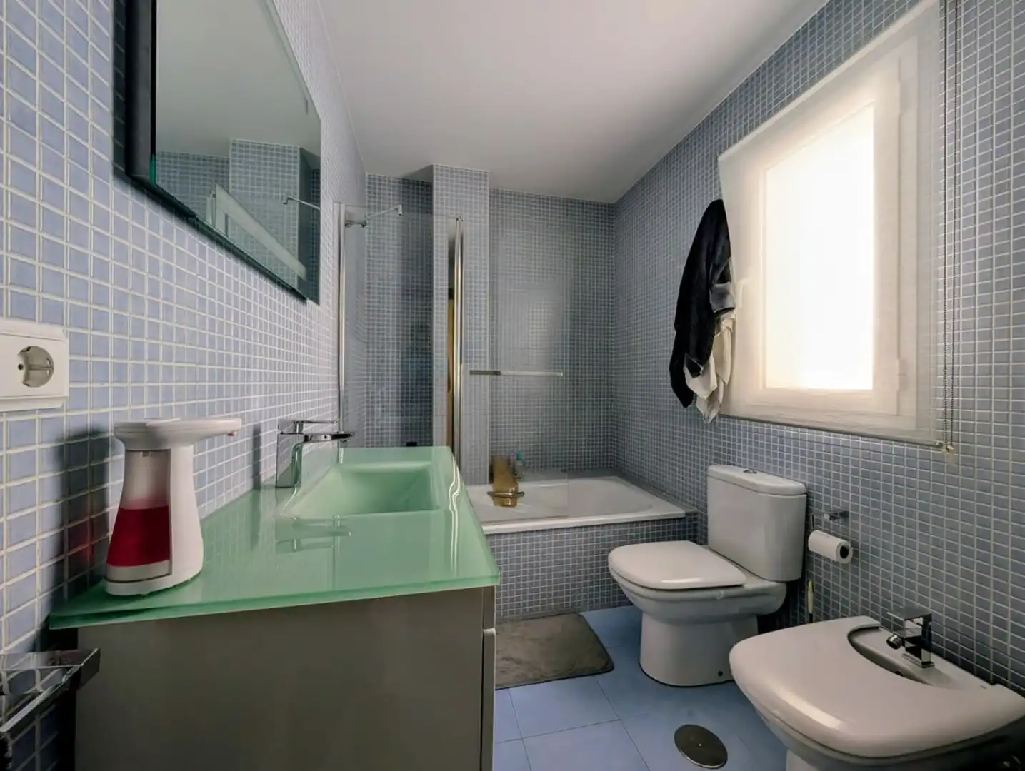 Baño de Piso en venta en Loja con Aire acondicionado, Calefacción y Terraza