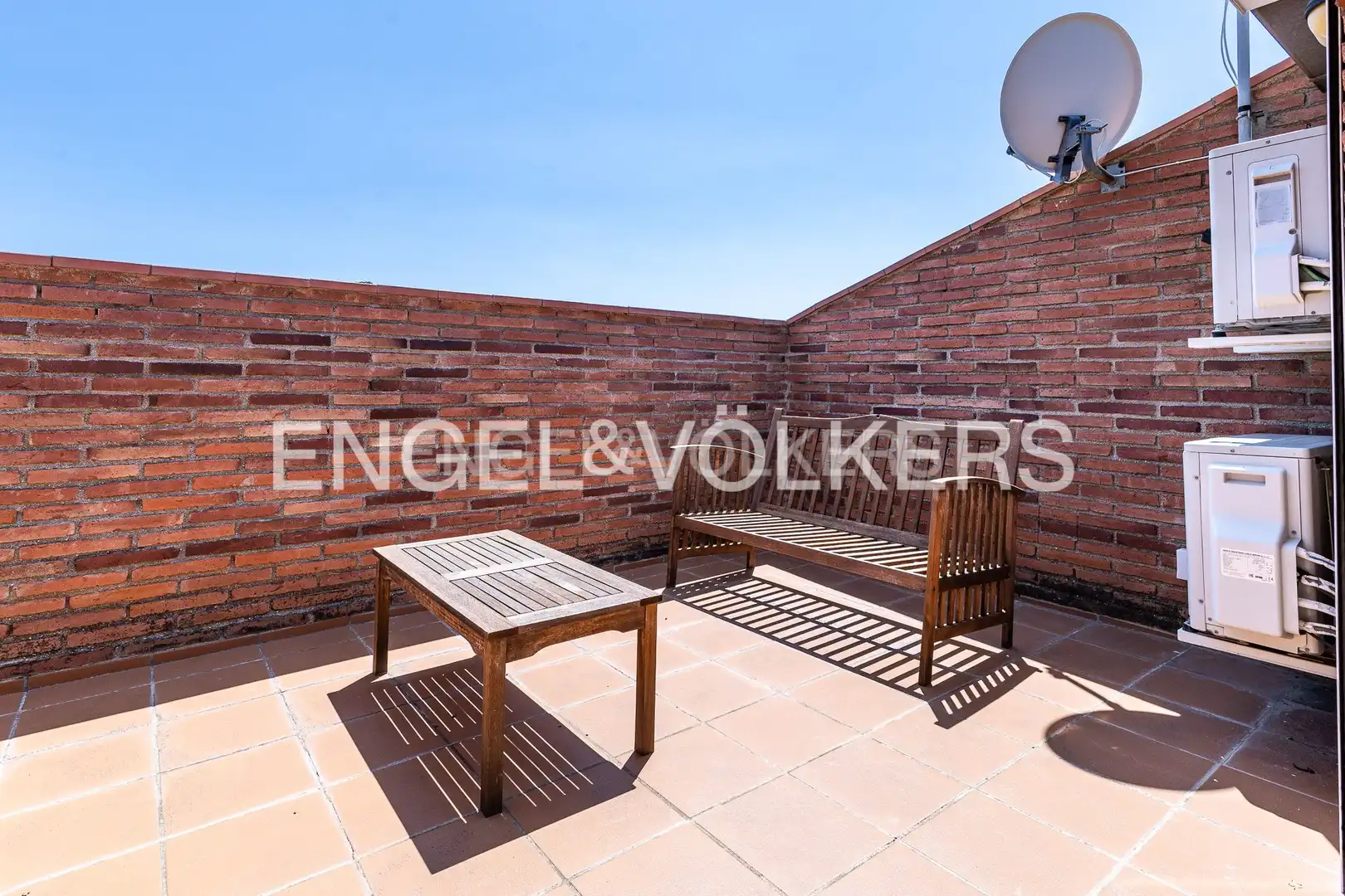 Terraza de Casa o chalet en venta en El Masnou con Aire acondicionado, Calefacción y Jardín privado