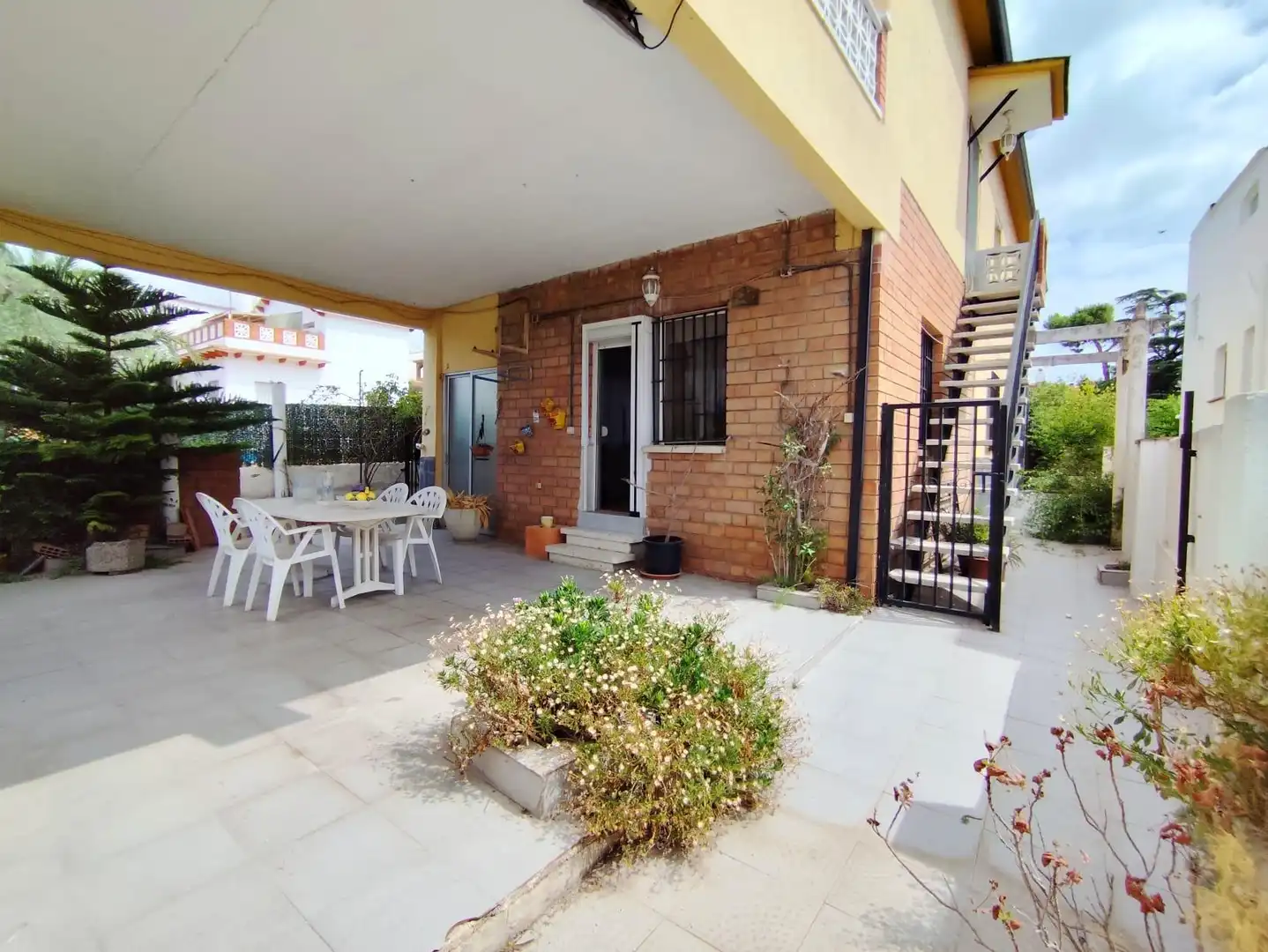 Jardín de Casa o chalet en venta en Santa Perpètua de Mogoda con Aire acondicionado, Calefacción y Jardín privado