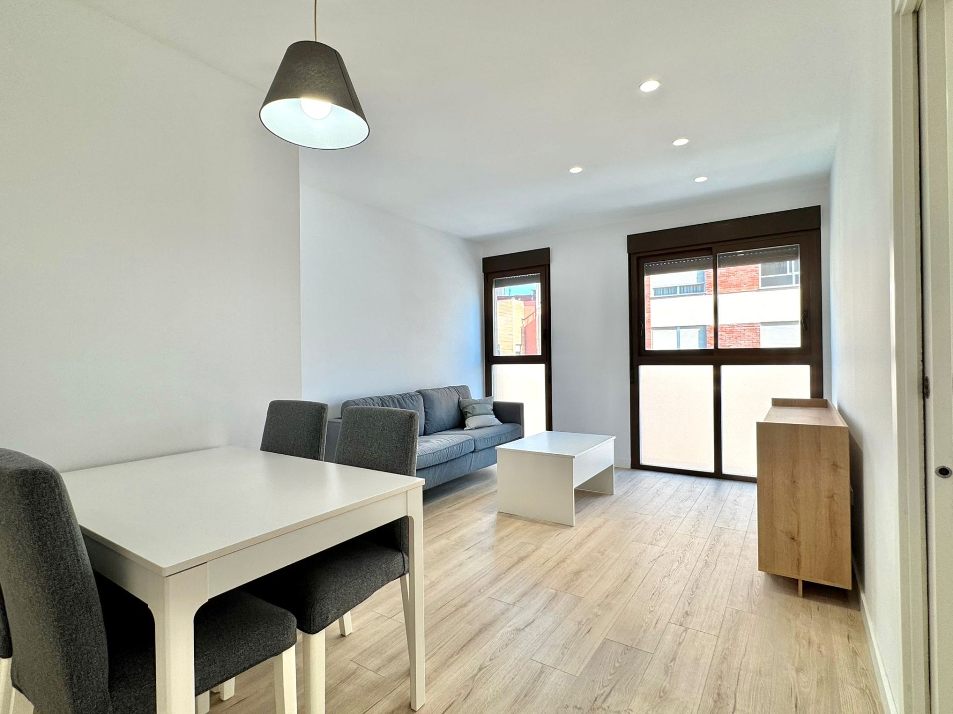 Living room of Flat to rent in Castellón de la Plana / Castelló de la Plana  with Air Conditioner, Heating and Parquet flooring