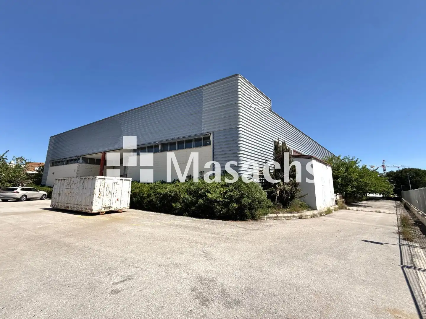 Vista exterior de Nave industrial en venta en Martorell