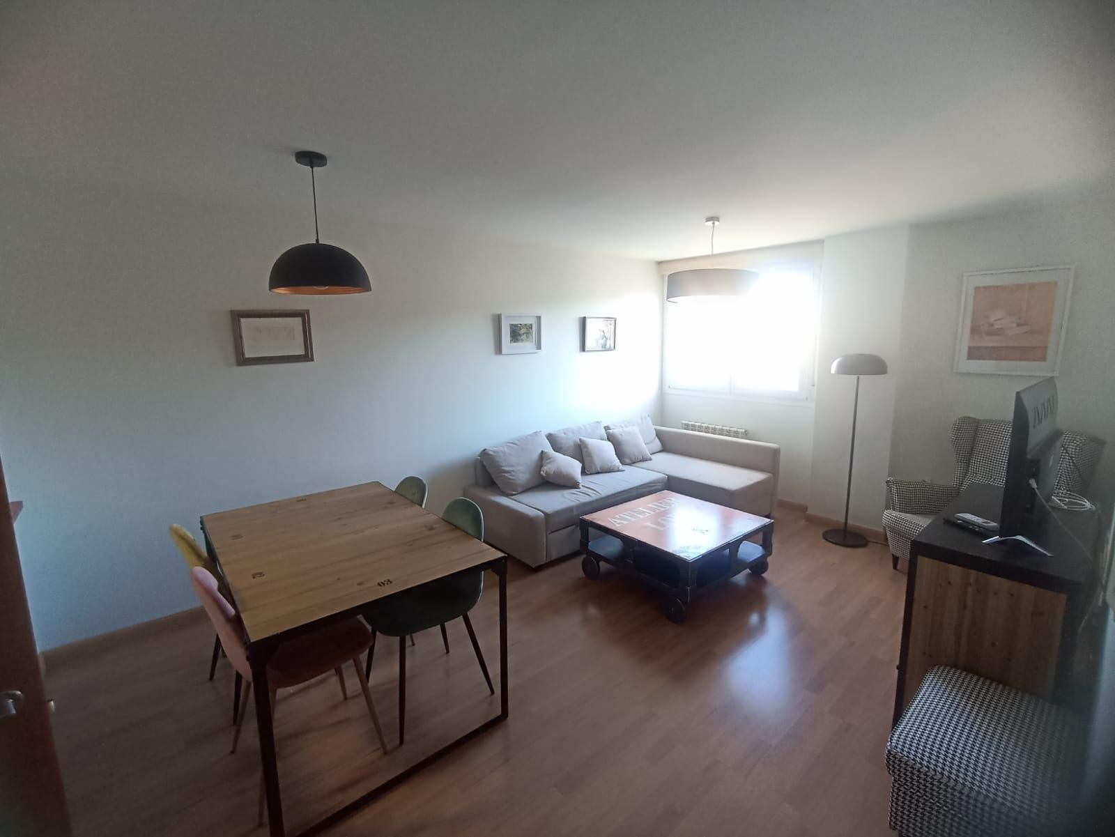 Sala d'estar de Apartament de lloguer en  Granada Capital amb Calefacció i Piscina comunitària